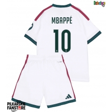 Tanie Strój piłkarski Real Madrid Kylian Mbappe #10 Koszulka Podstawowej dla dziecięce 2026-27 Krótkie Rękawy (+ szorty)
